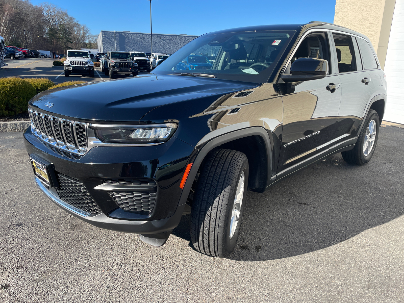 2023 Jeep Grand Cherokee Laredo 4