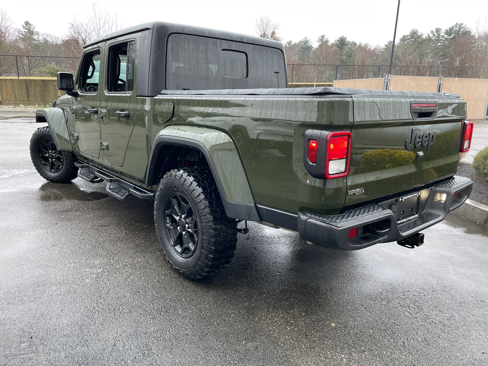 2022 Jeep Gladiator Willys Sport 7