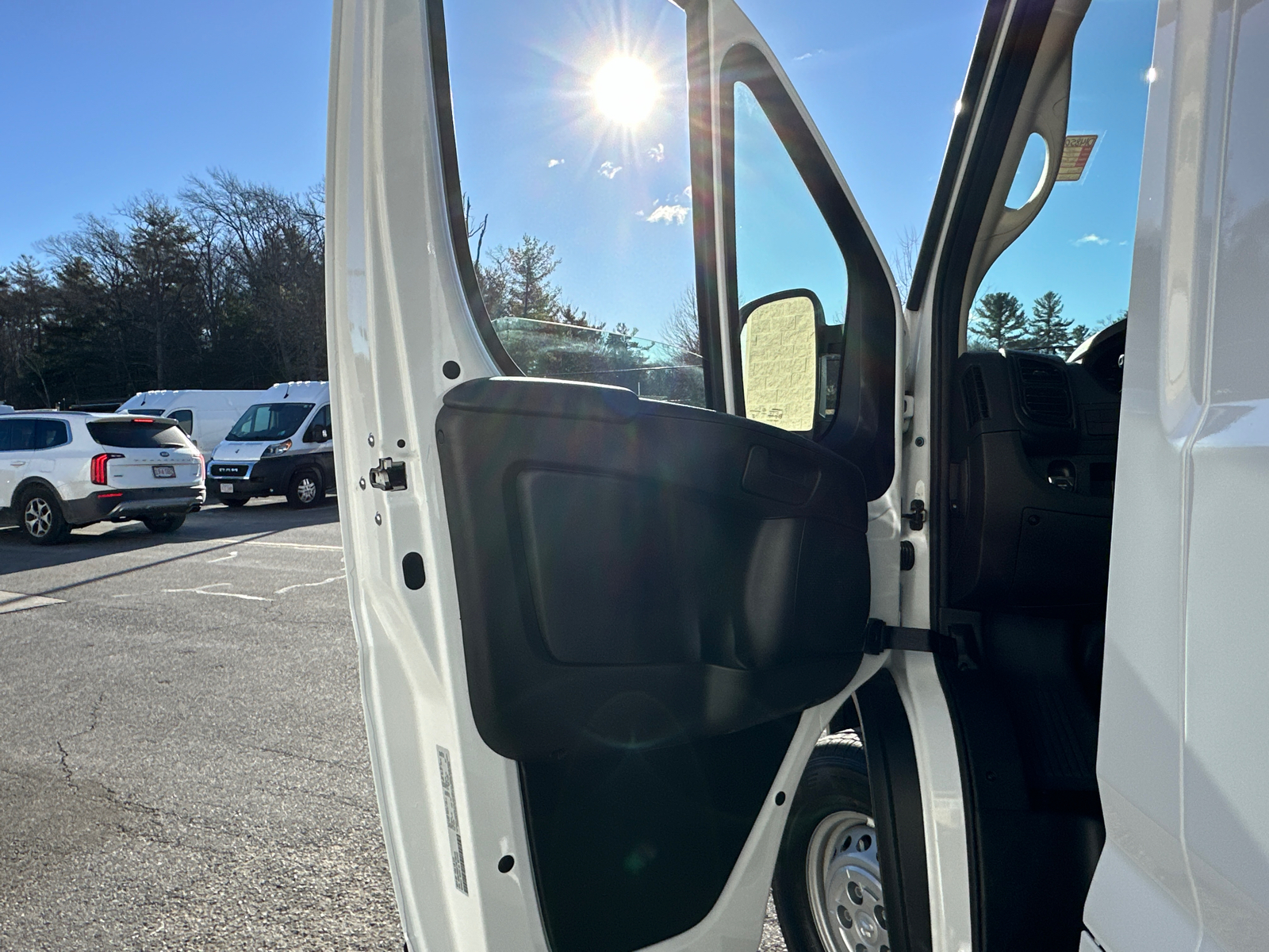 2024 Ram ProMaster 2500 High Roof 14