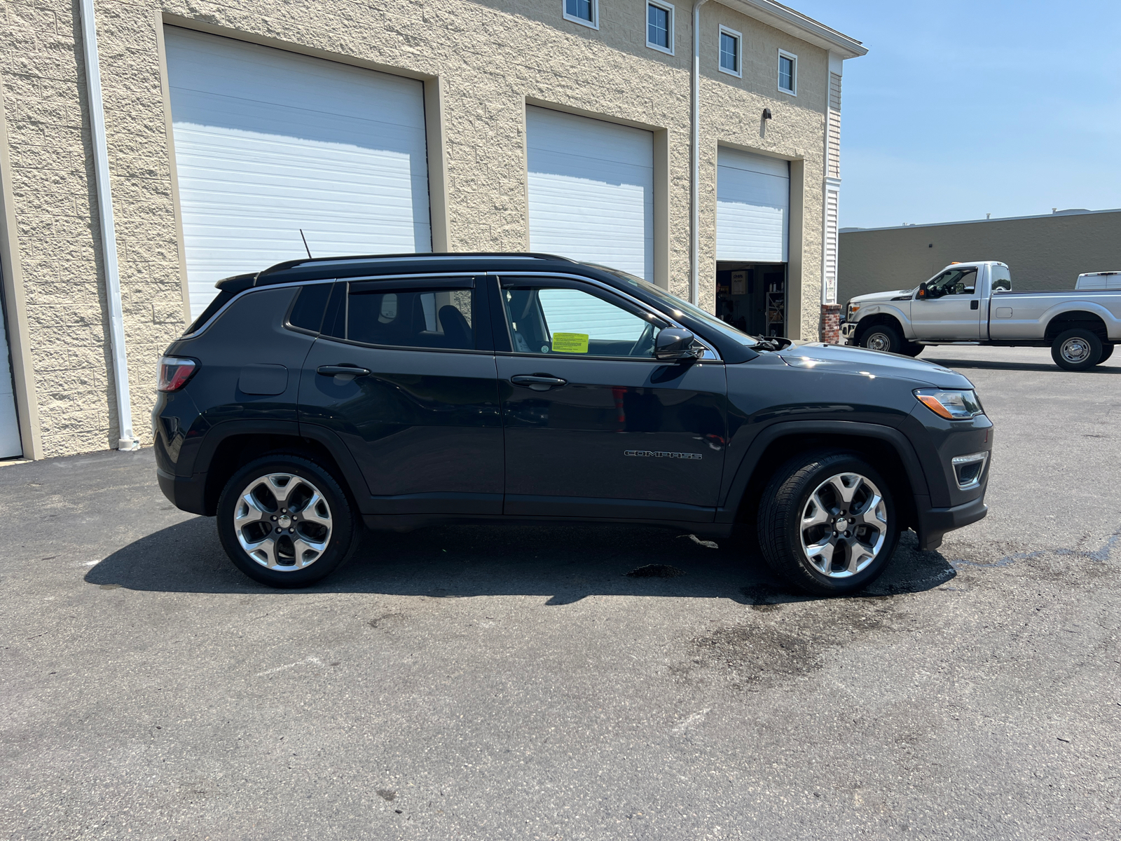 2018 Jeep Compass  11