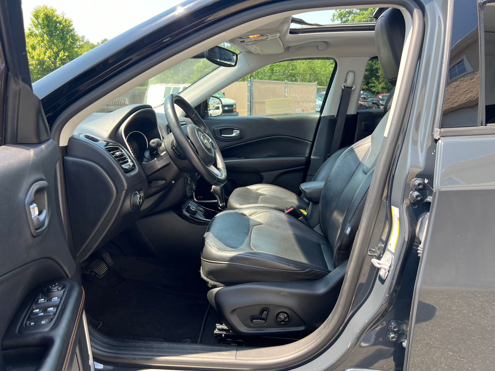 2018 Jeep Compass  31