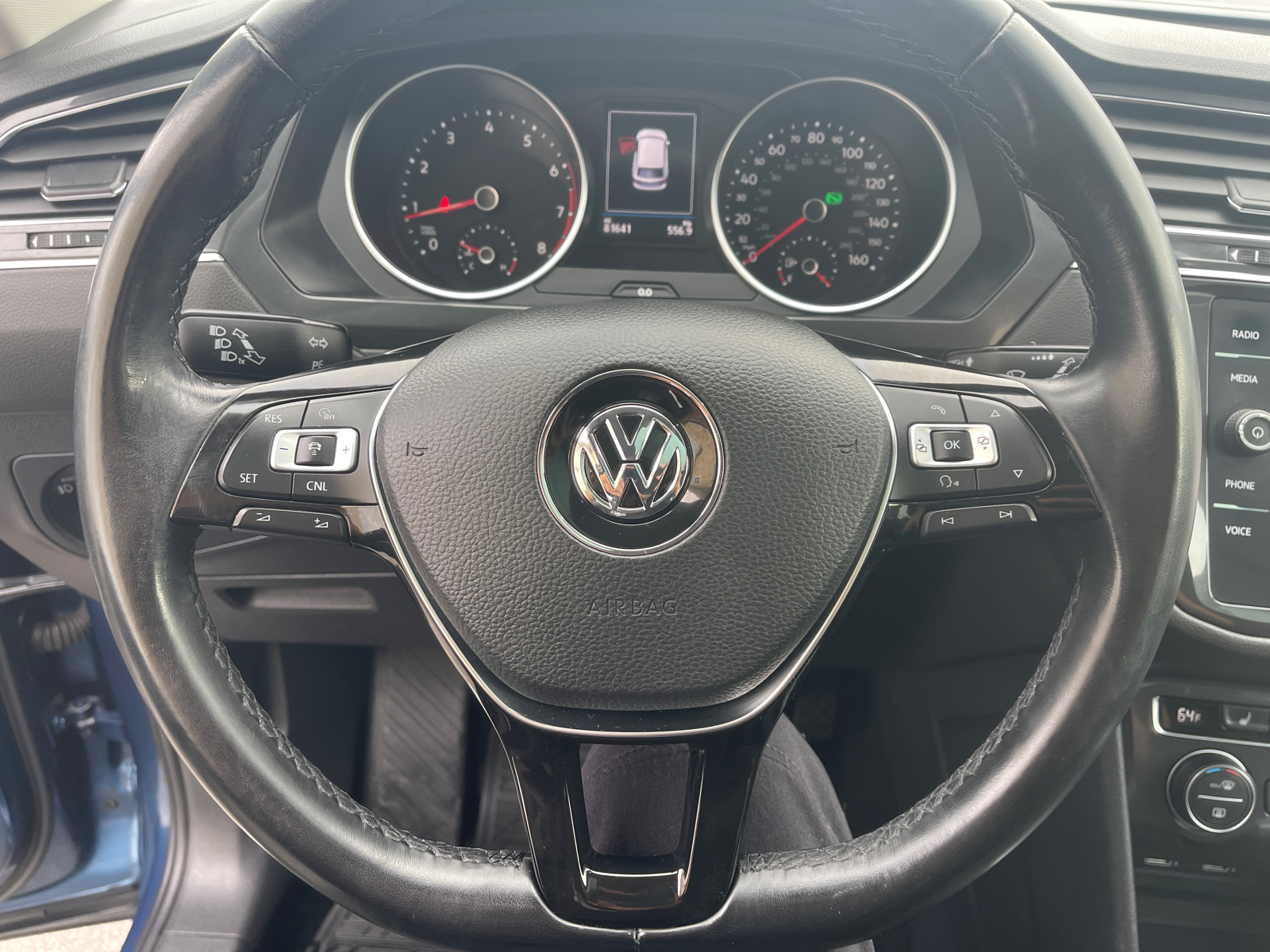 2018 Volkswagen Tiguan  25
