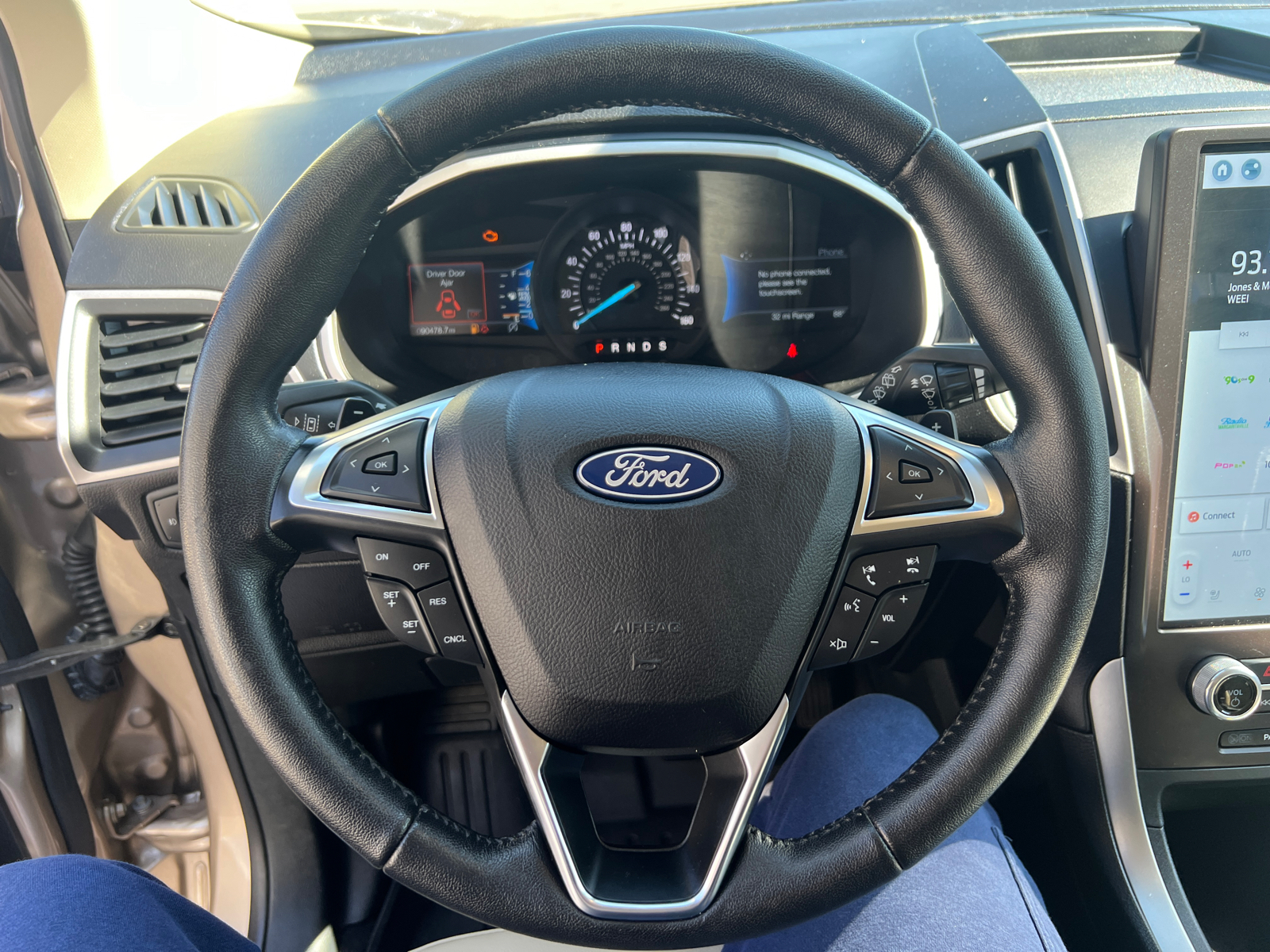 2021 Ford Edge SEL 23
