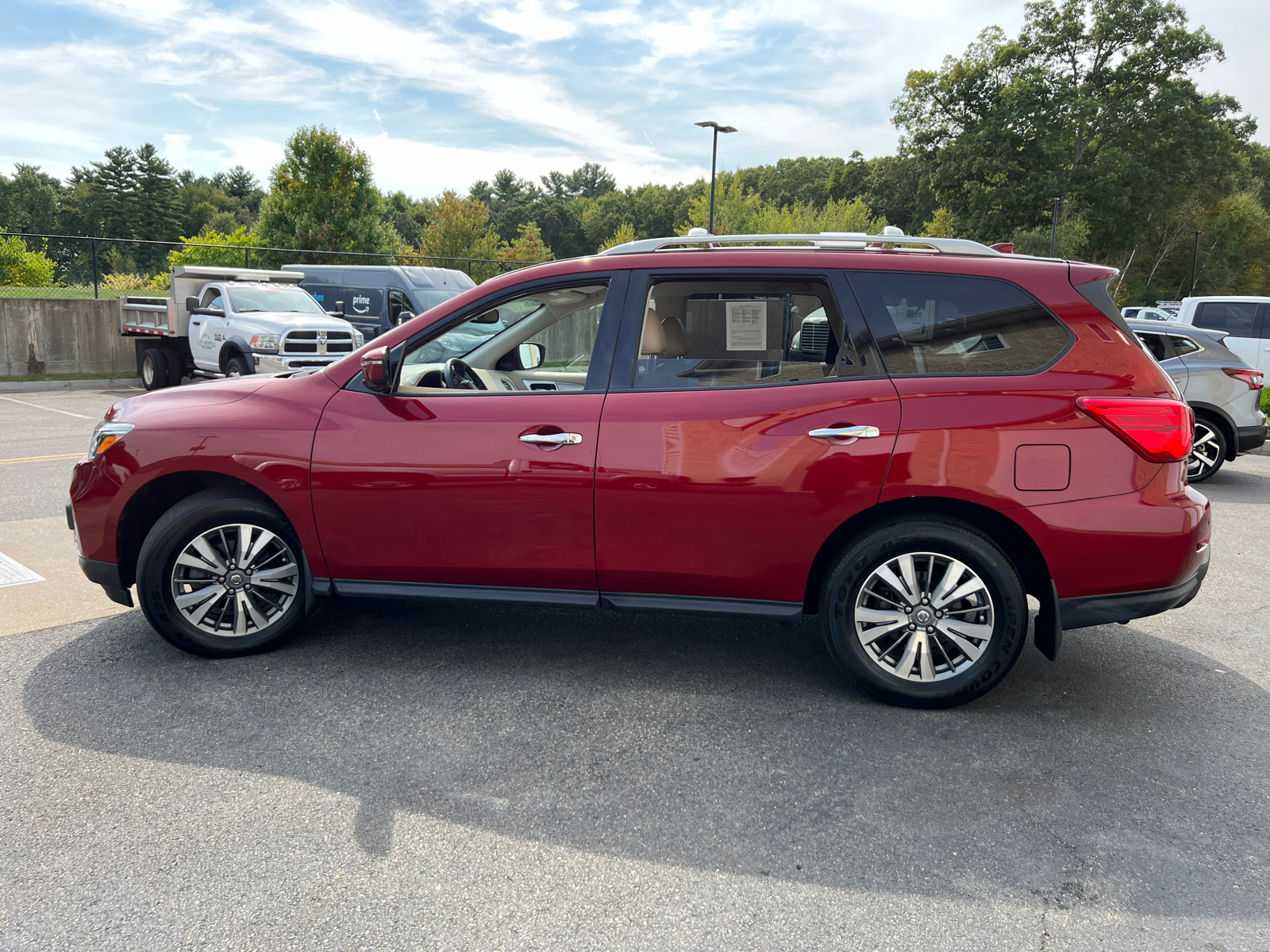 2020 Nissan Pathfinder SL 5