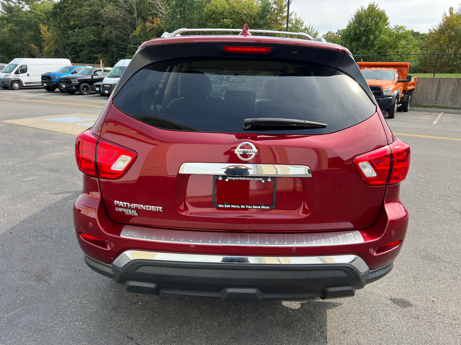 2020 Nissan Pathfinder SL 8