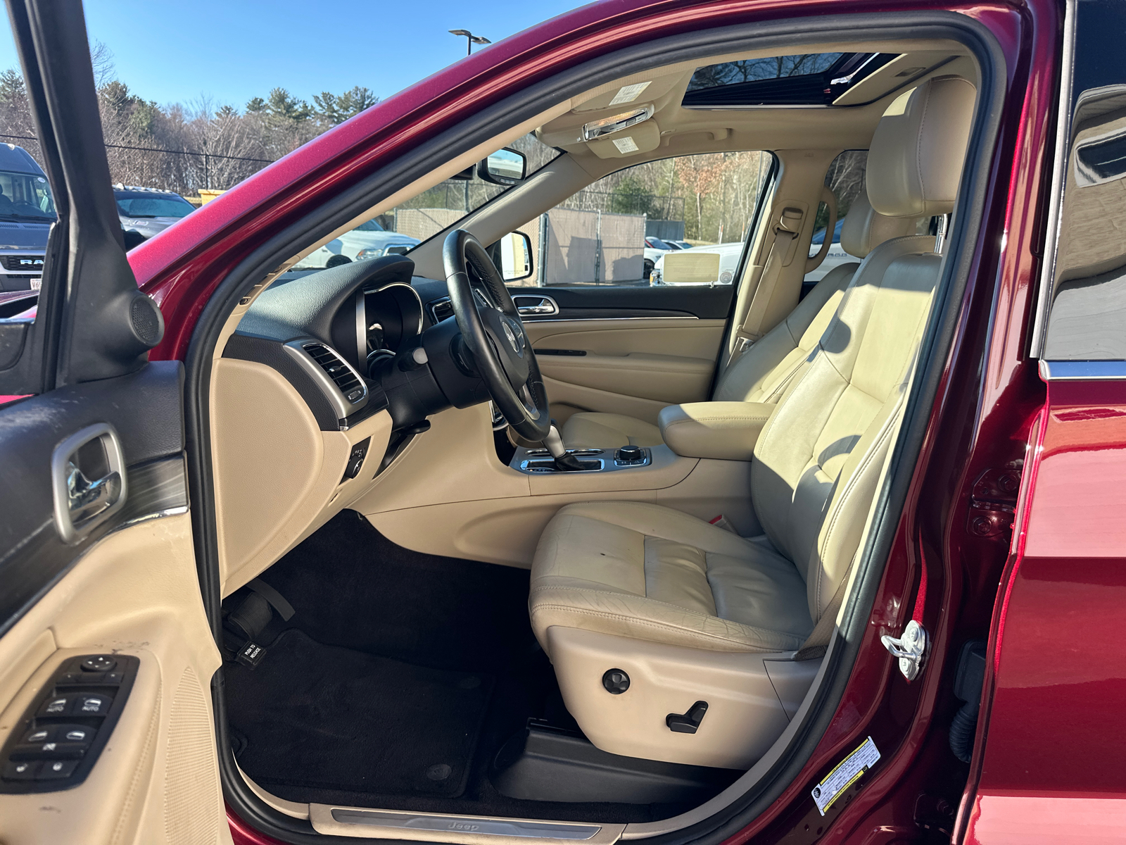 2019 Jeep Grand Cherokee Limited 31