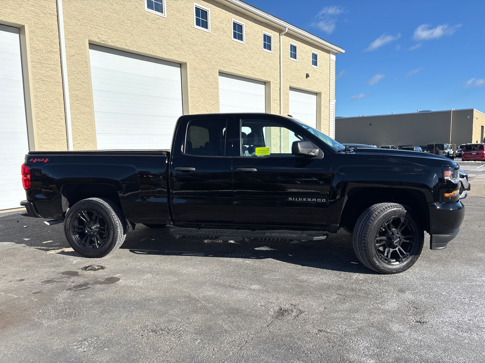 2018 Chevrolet Silverado 1500 Custom 11