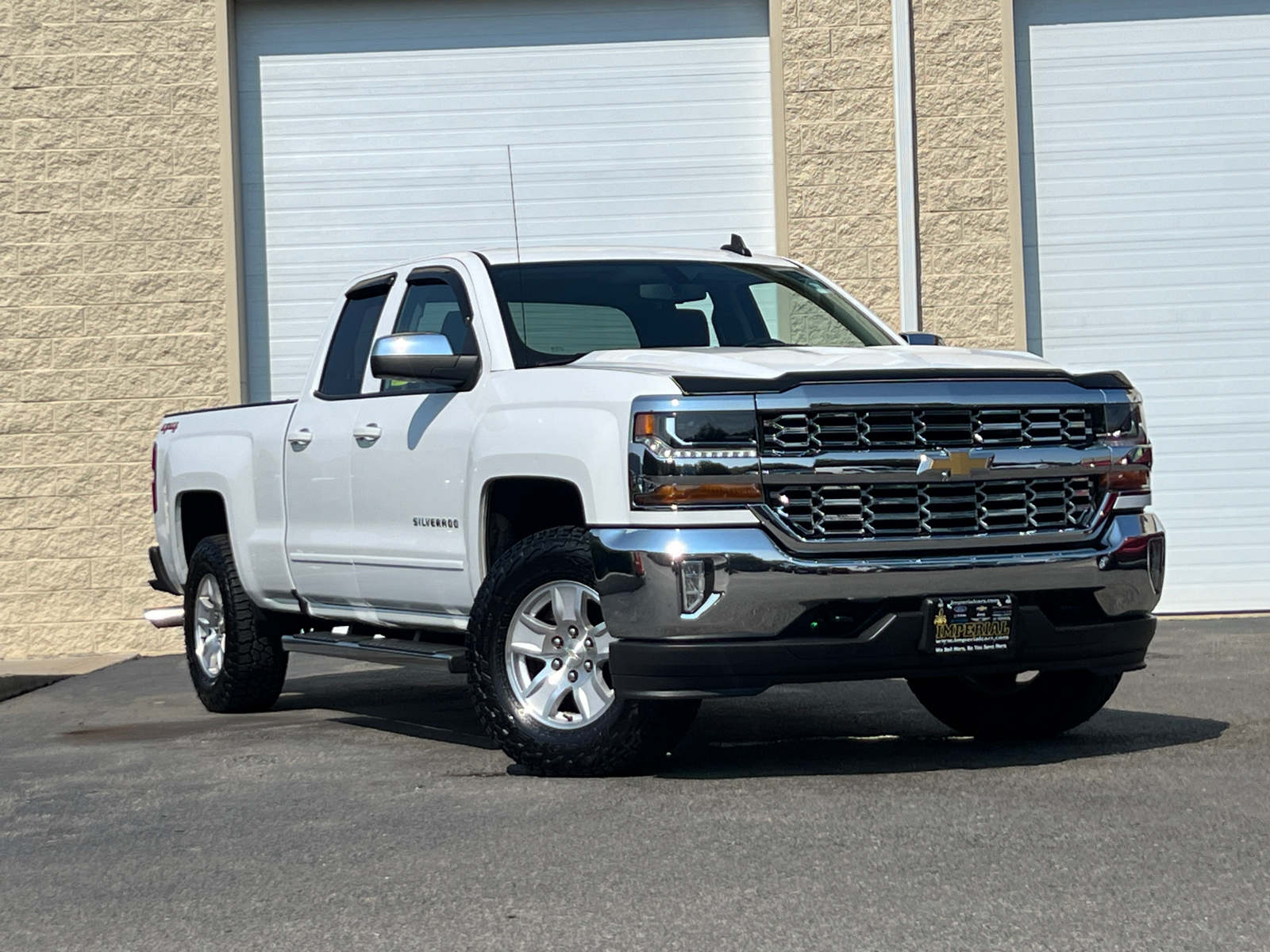 2018 Chevrolet Silverado 1500 LT 2