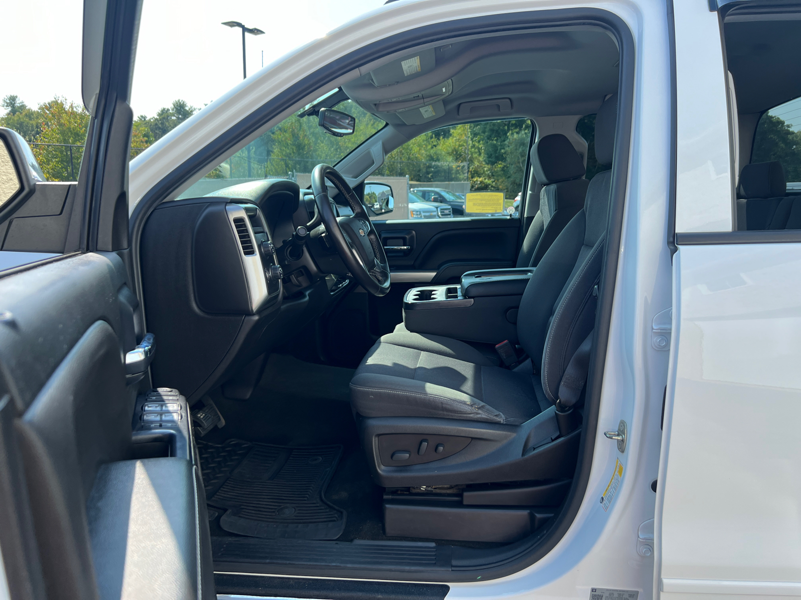 2018 Chevrolet Silverado 1500 LT 29