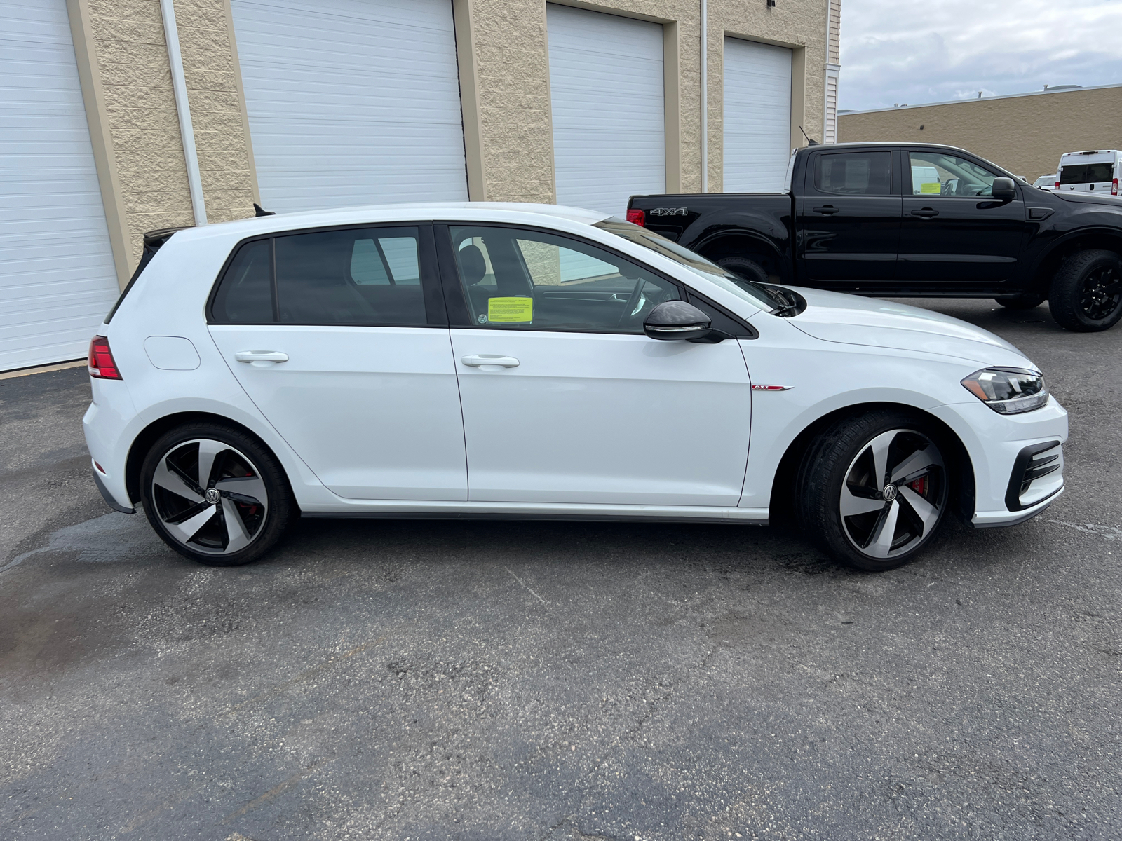 2021 Volkswagen Golf GTI 2.0T S 10