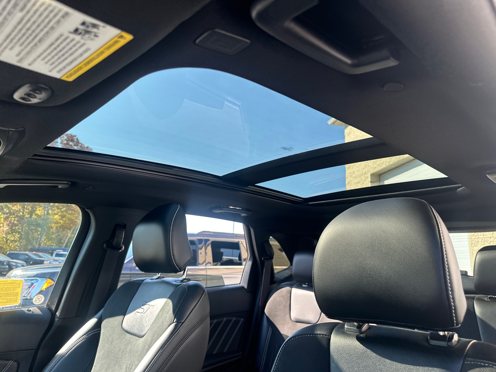 2019 Ford Edge ST 29