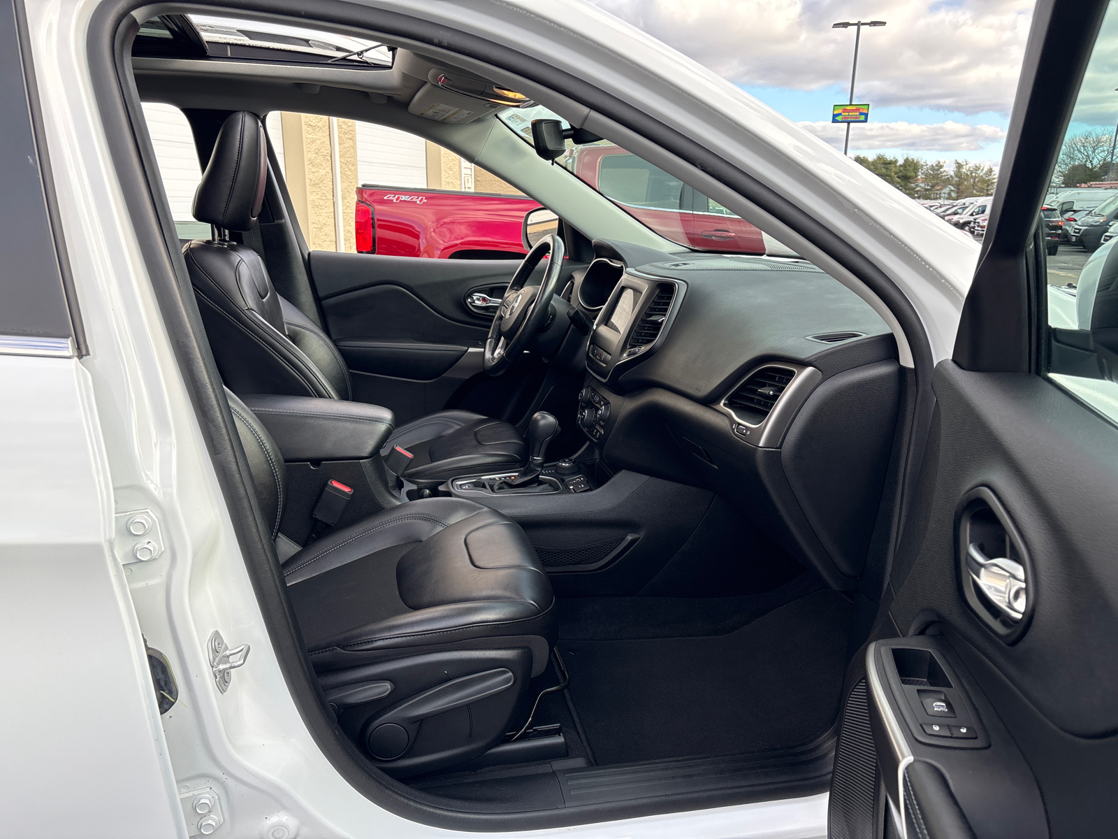 2021 Jeep Cherokee Latitude Plus 35