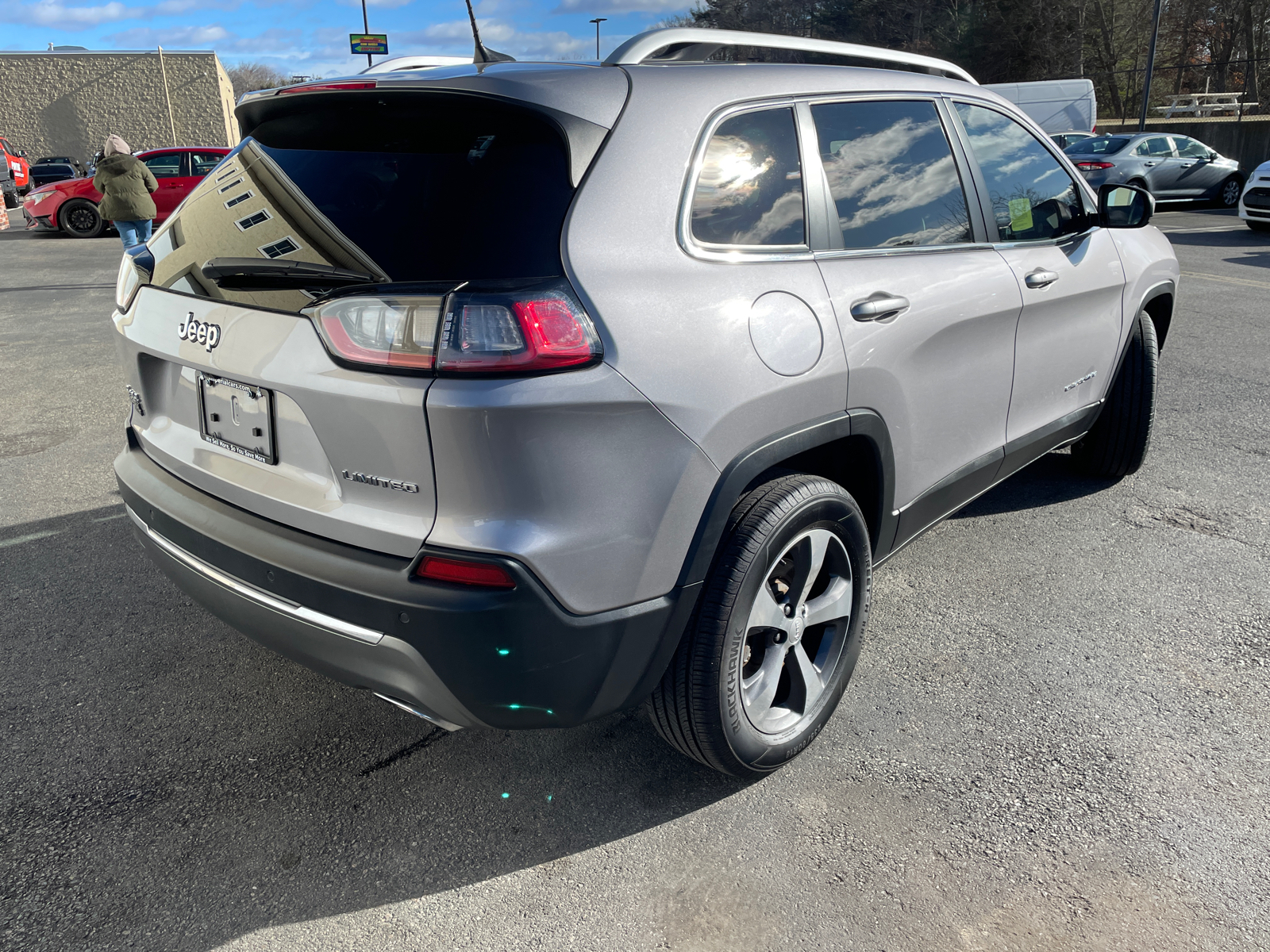 2019 Jeep Cherokee Limited 14