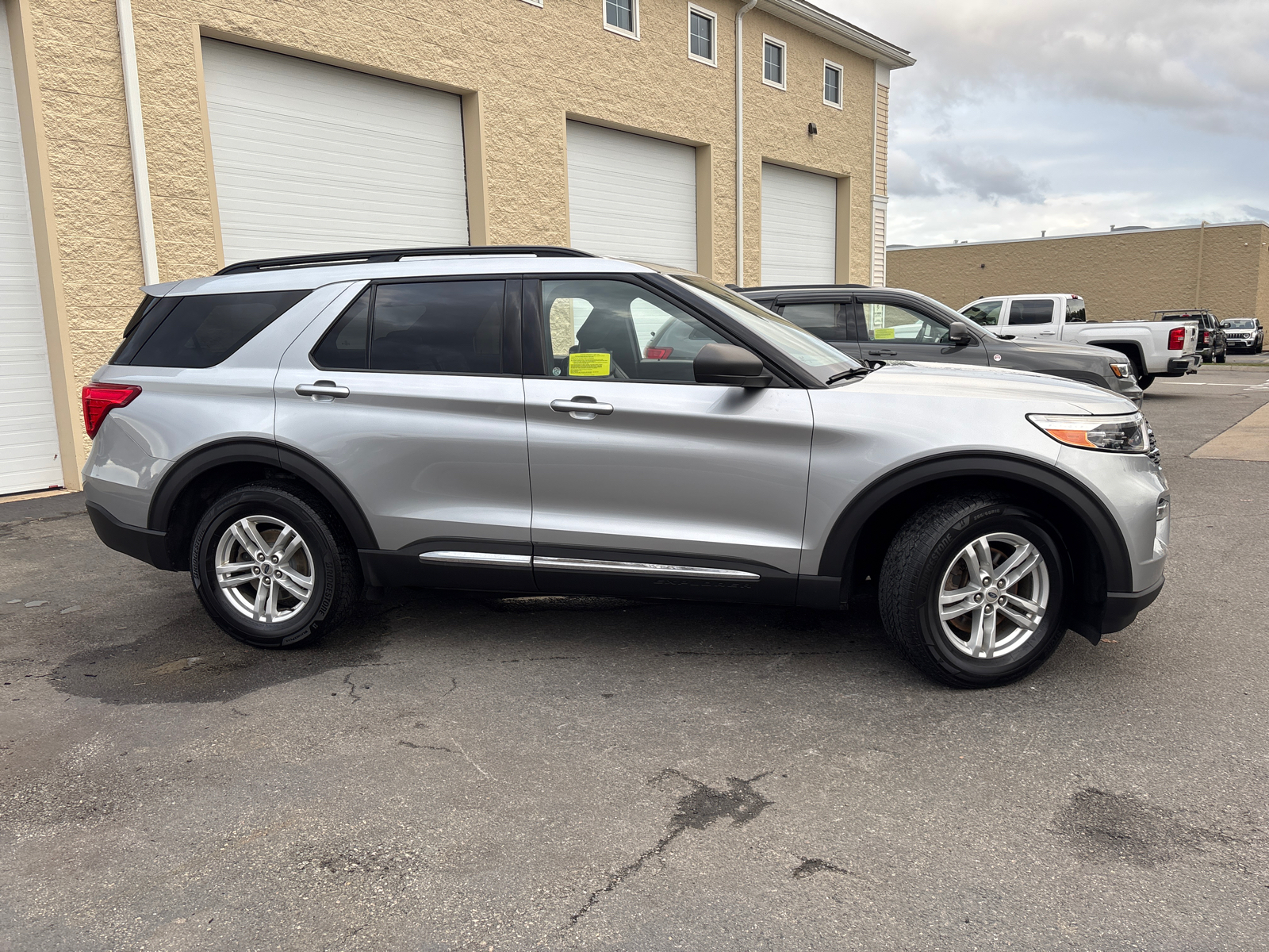 2020 Ford Explorer XLT 11