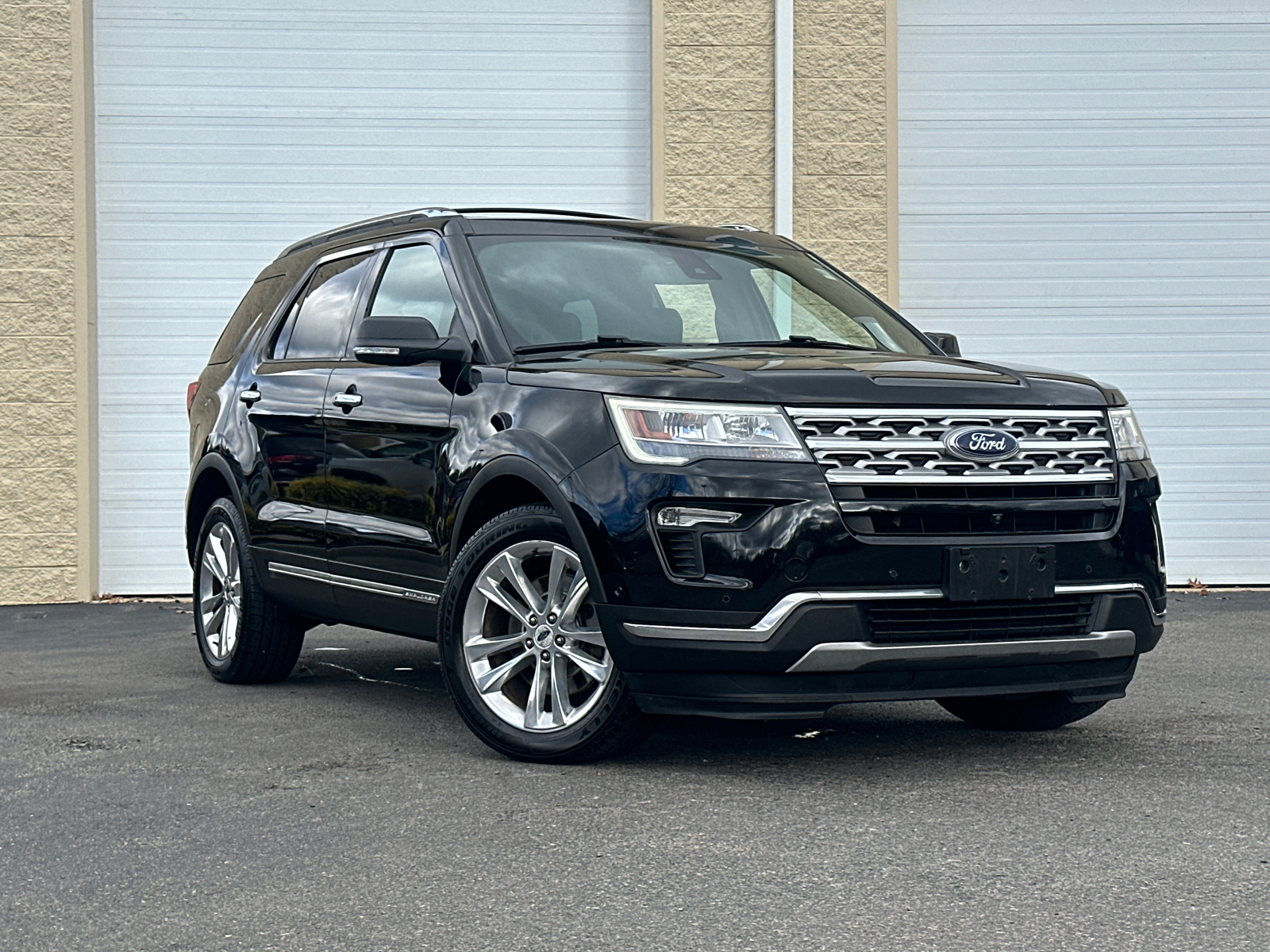 2018 Ford Explorer  1