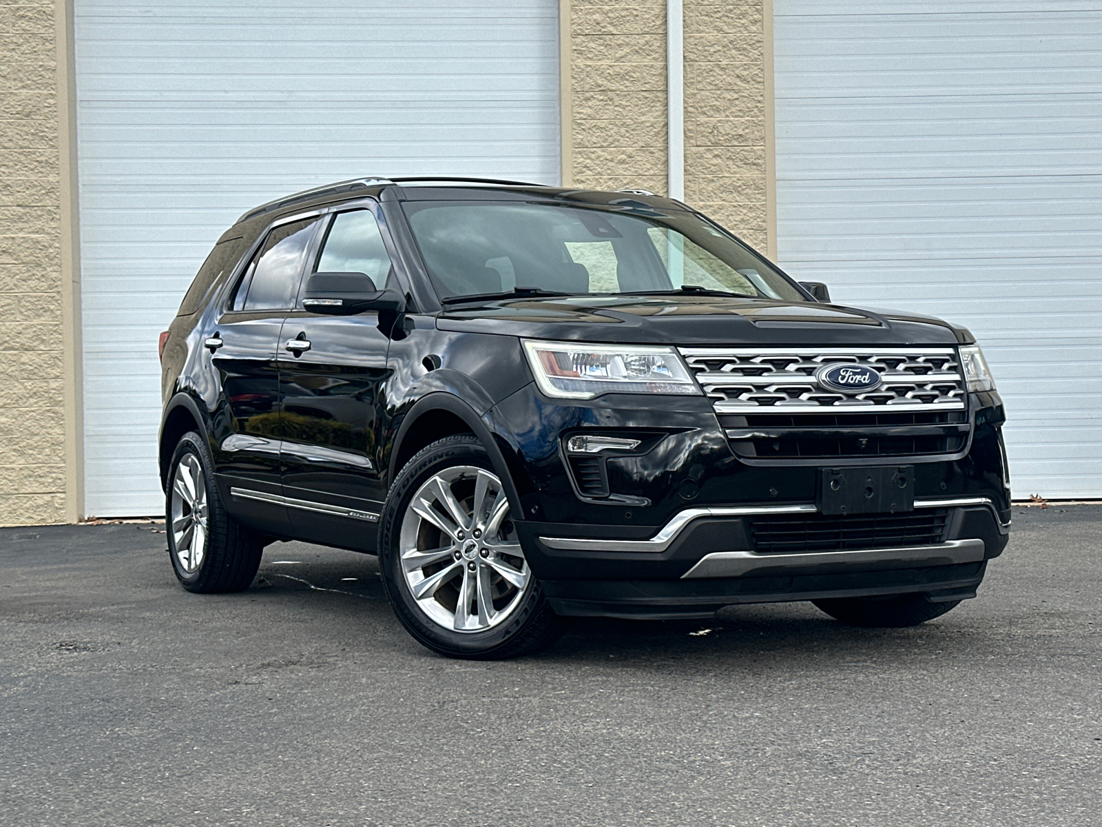 2018 Ford Explorer  2