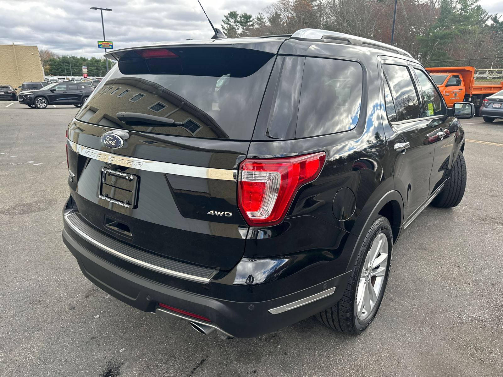 2018 Ford Explorer  10