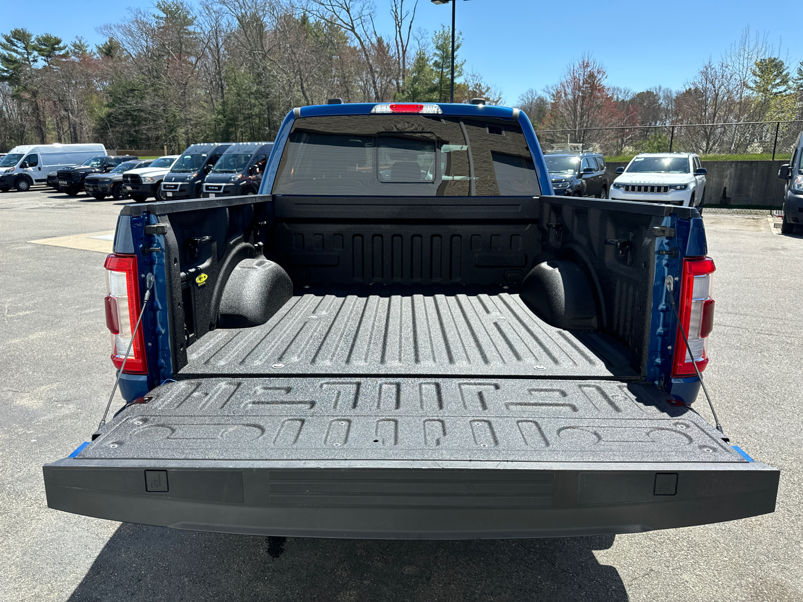 2023 Ford F-150 Lariat 13