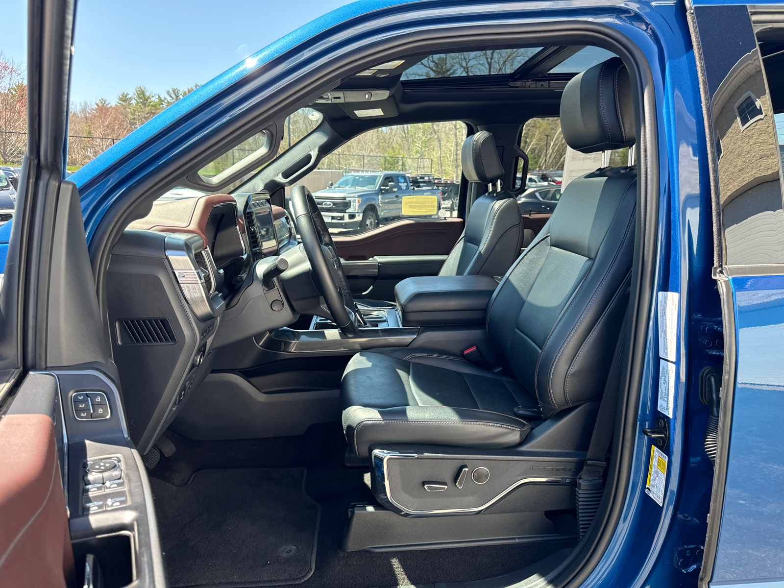 2023 Ford F-150 Lariat 39