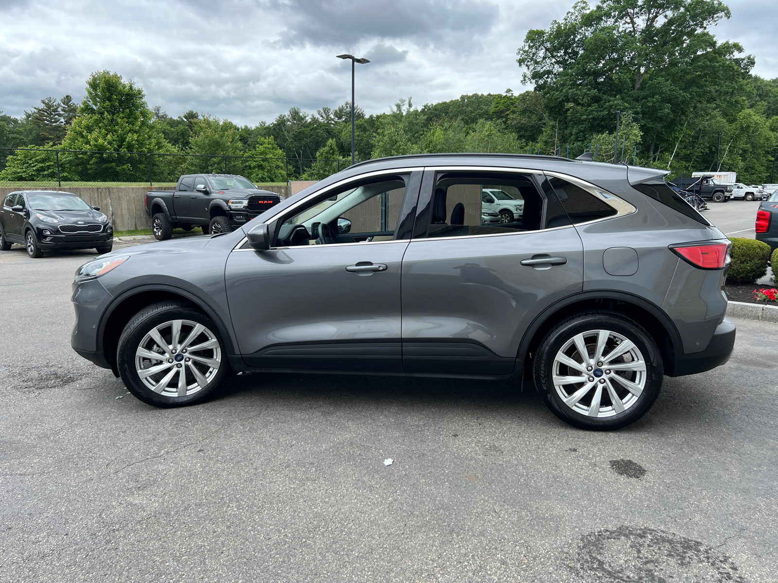 2021 Ford Escape Titanium Hybrid 5