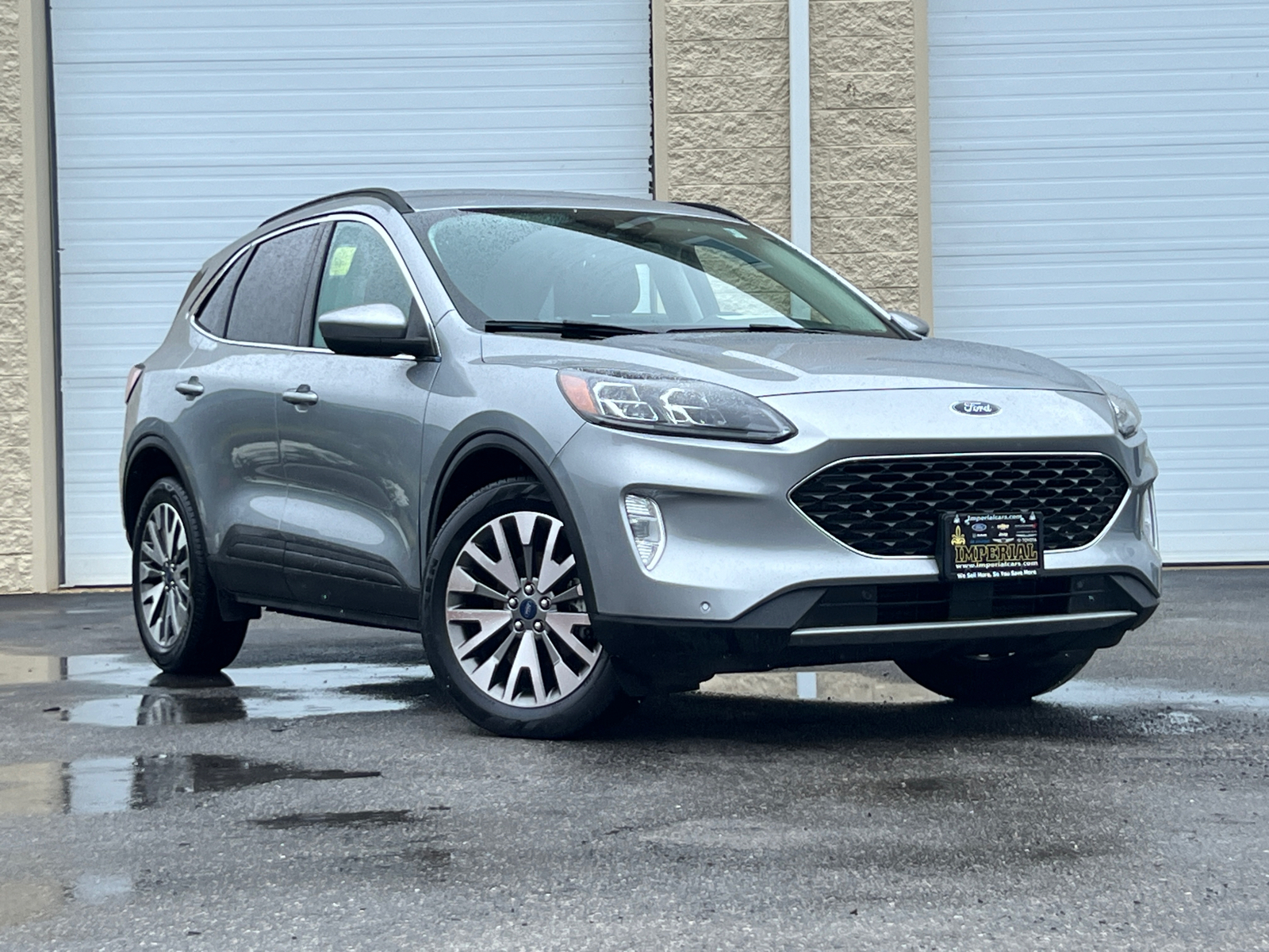 2022 Ford Escape Titanium 2