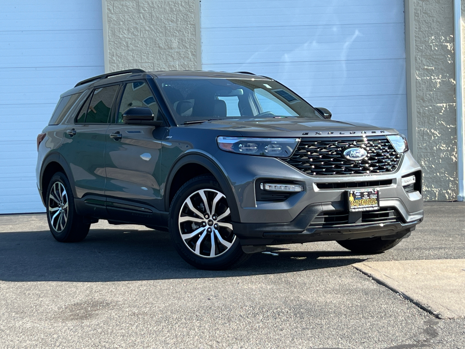 2023 Ford Explorer ST-Line 2