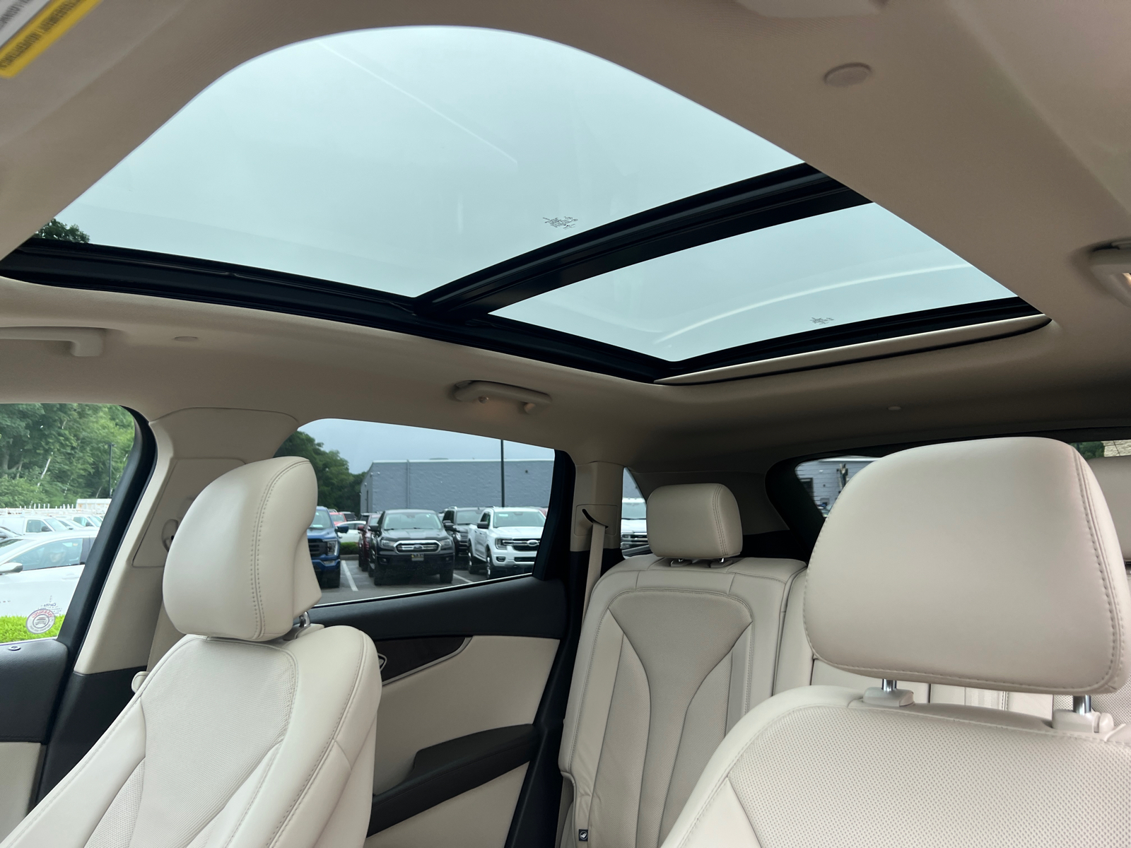 2019 Lincoln Nautilus Reserve 32