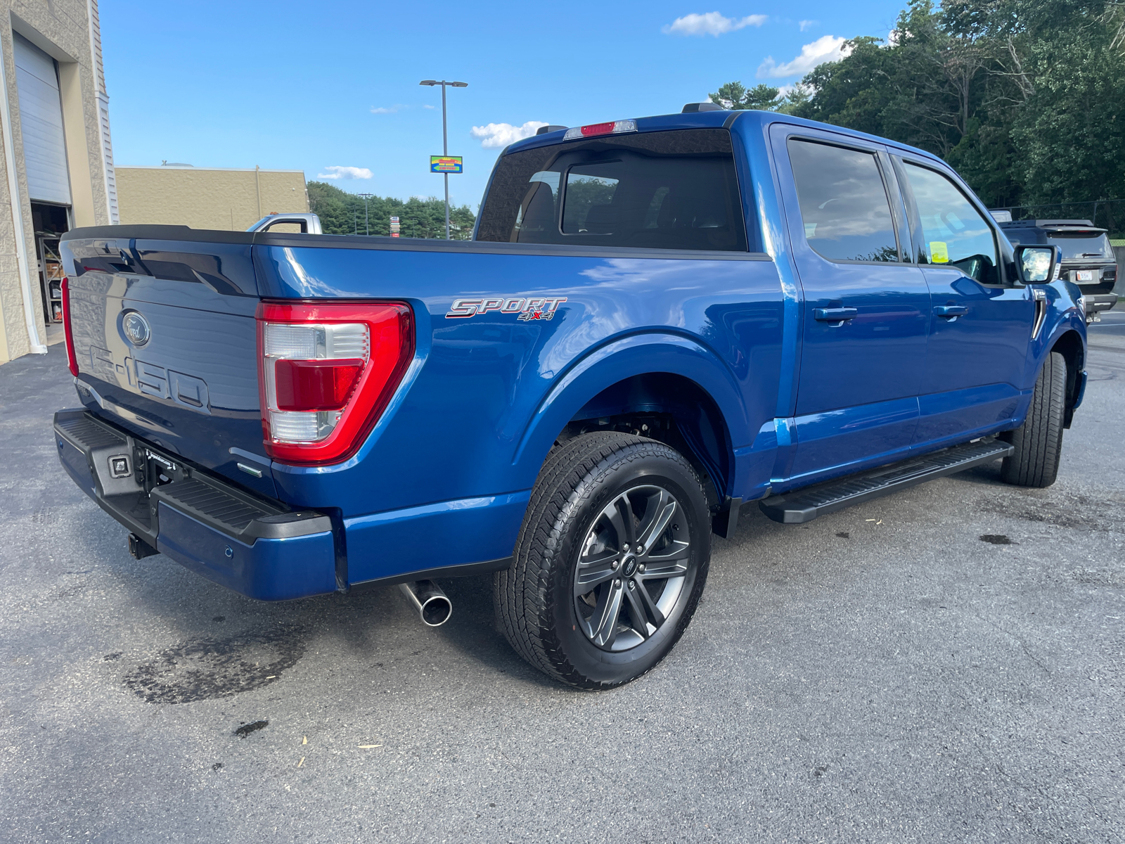 2023 Ford F-150 Lariat 13