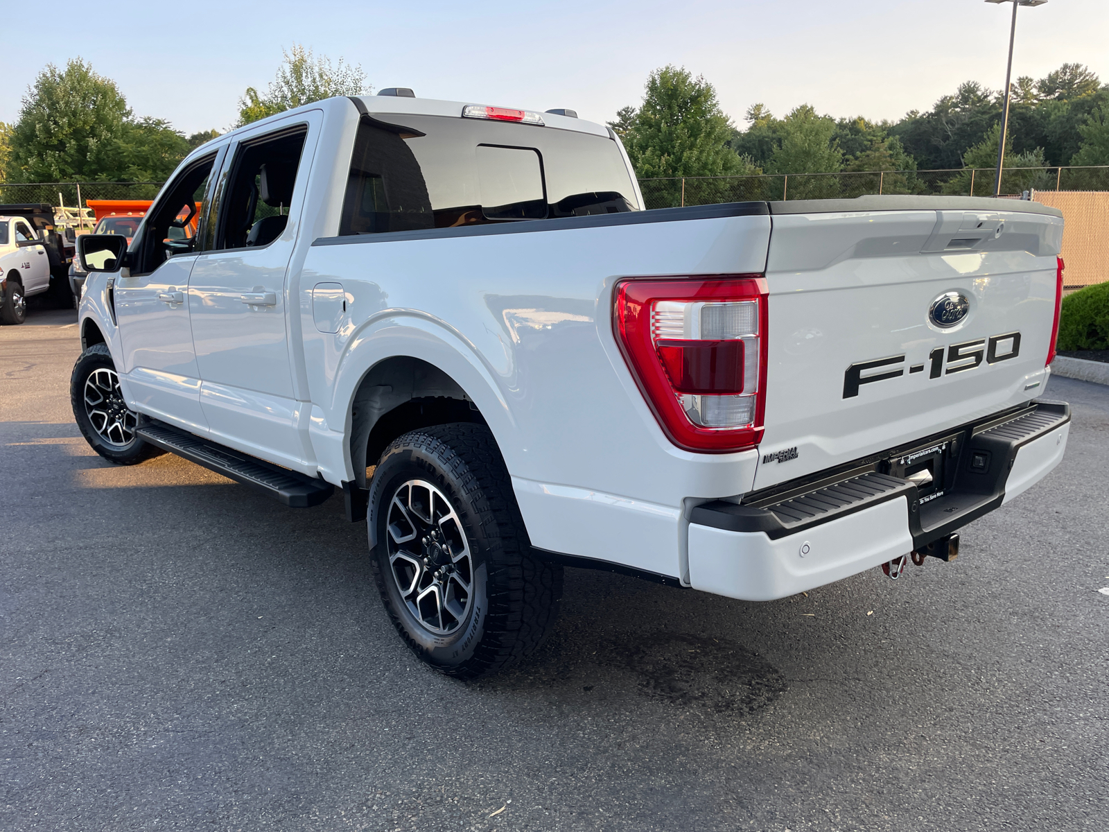 2022 Ford F-150 Lariat 8