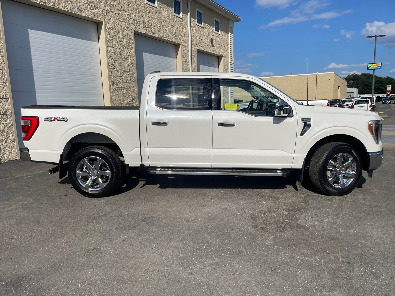 2023 Ford F-150 Lariat 14