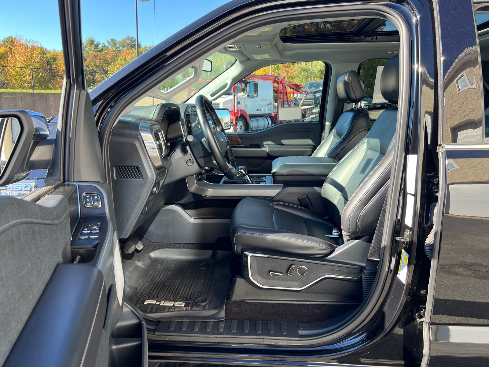 2021 Ford F-150 Lariat 34