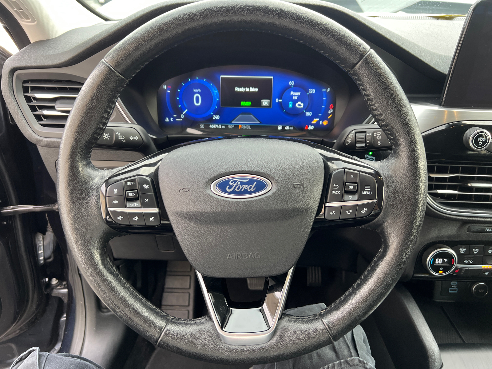 2021 Ford Escape Titanium Hybrid 23