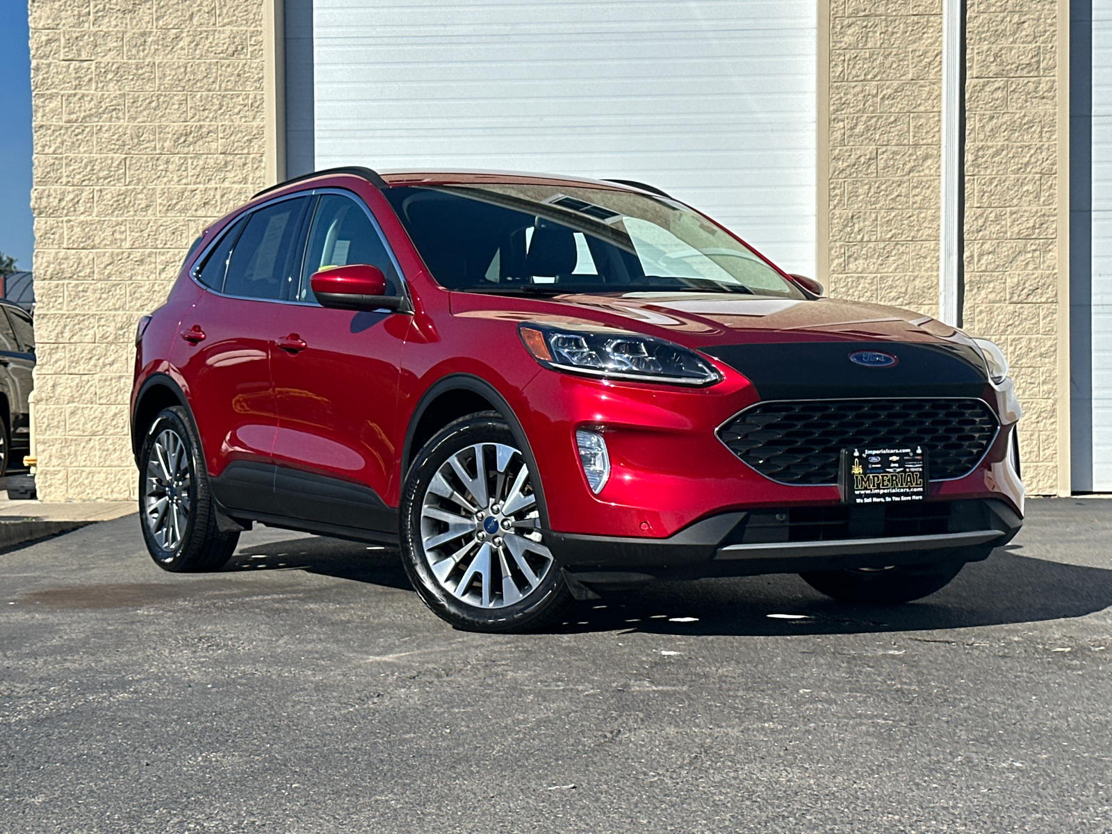 2022 Ford Escape Titanium Hybrid 1