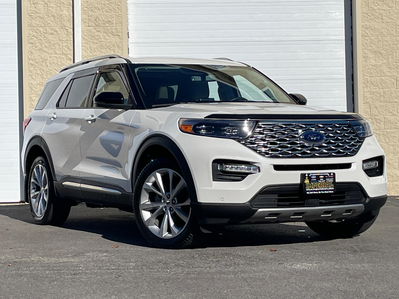 2023 Ford Explorer Platinum 2