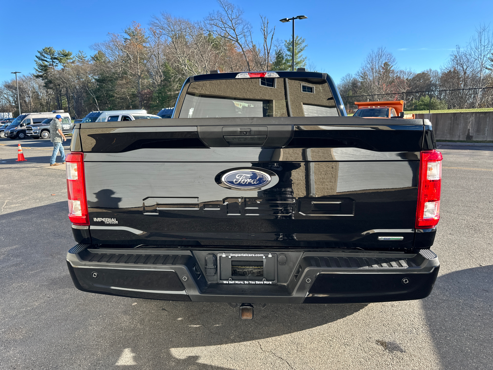 2023 Ford F-150 XL 8