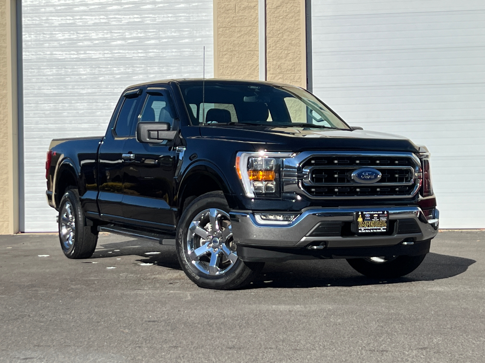 2021 Ford F-150 XLT 2