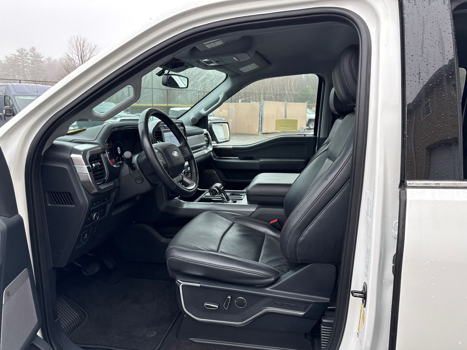 2021 Ford F-150 Lariat 28