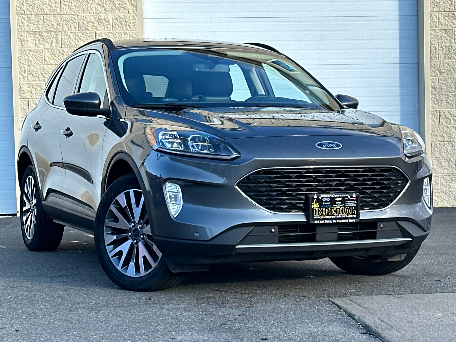 2022 Ford Escape Titanium 2