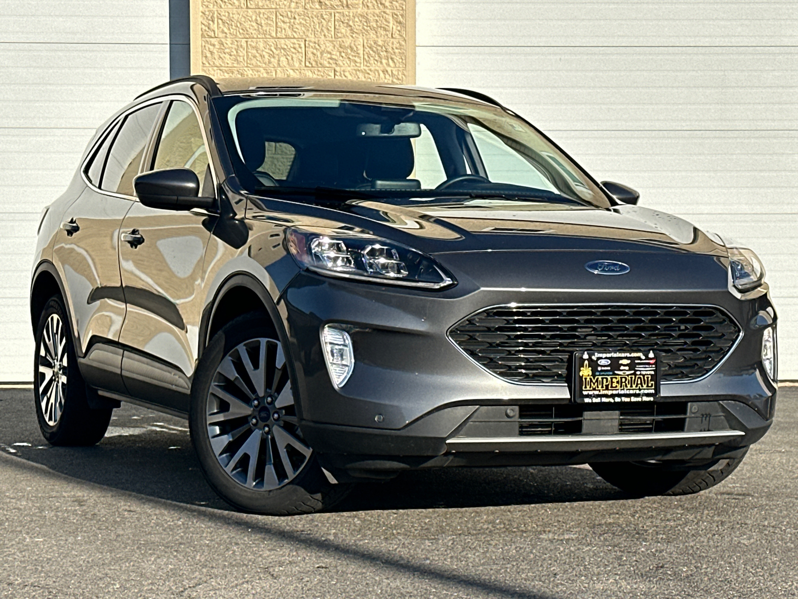 2022 Ford Escape Titanium 2