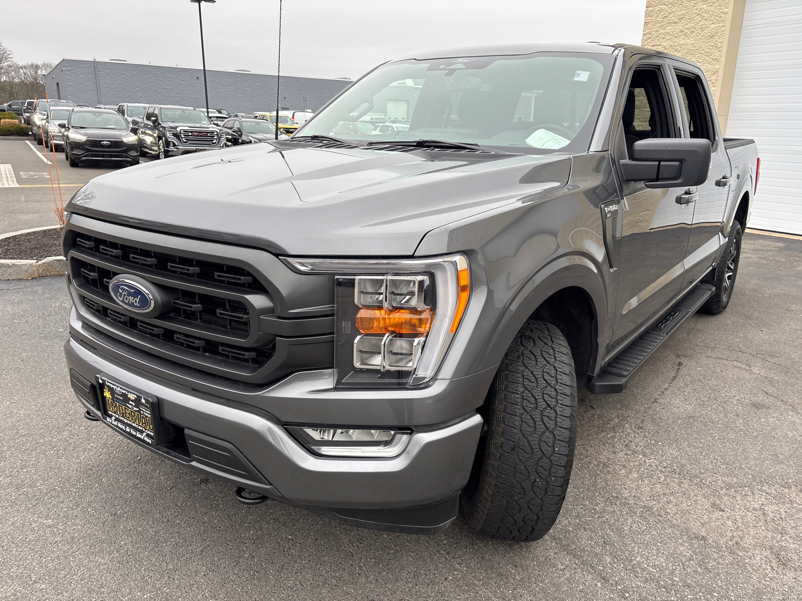 2022 Ford F-150 XLT 4