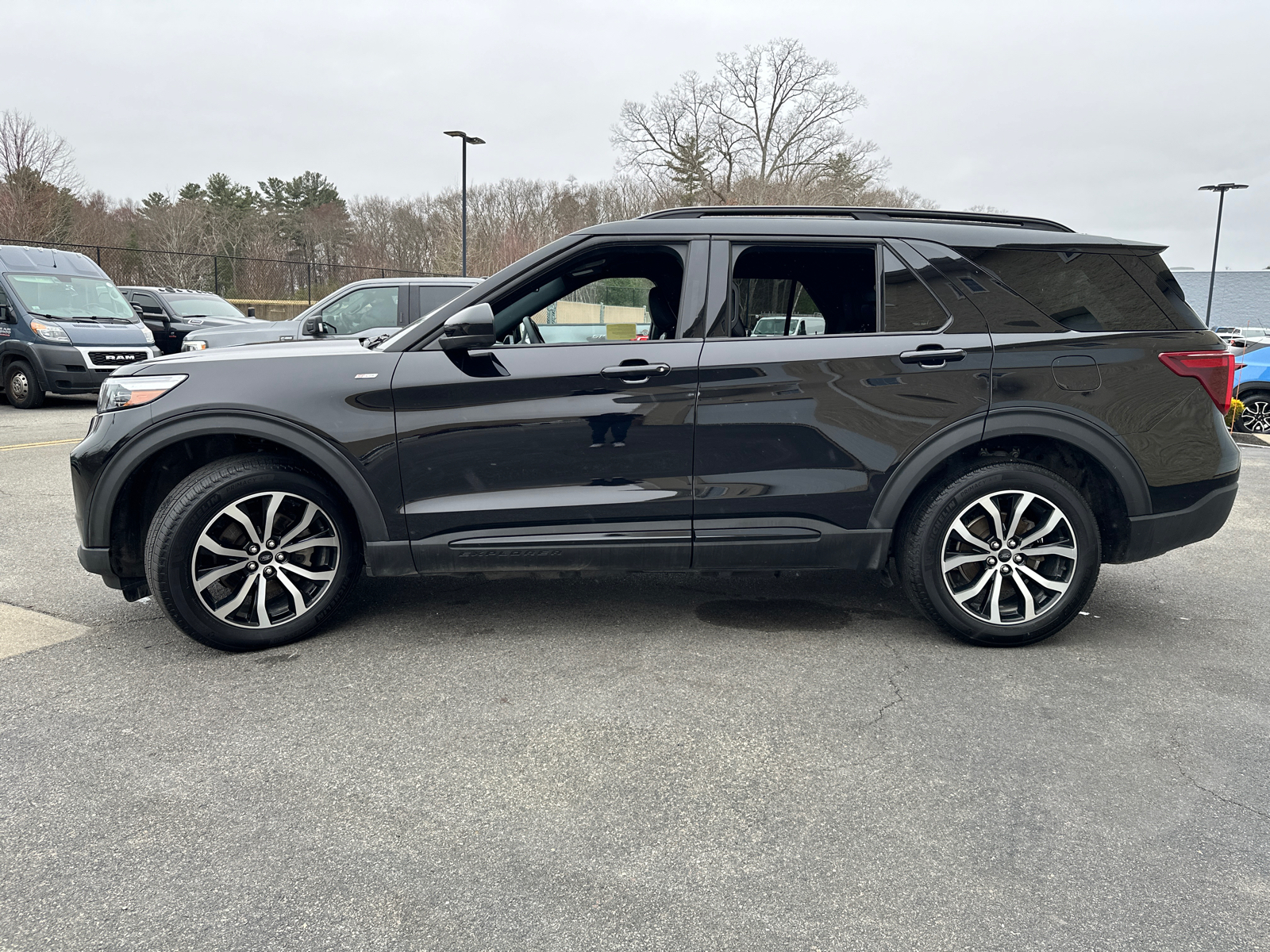 2023 Ford Explorer ST-Line 5