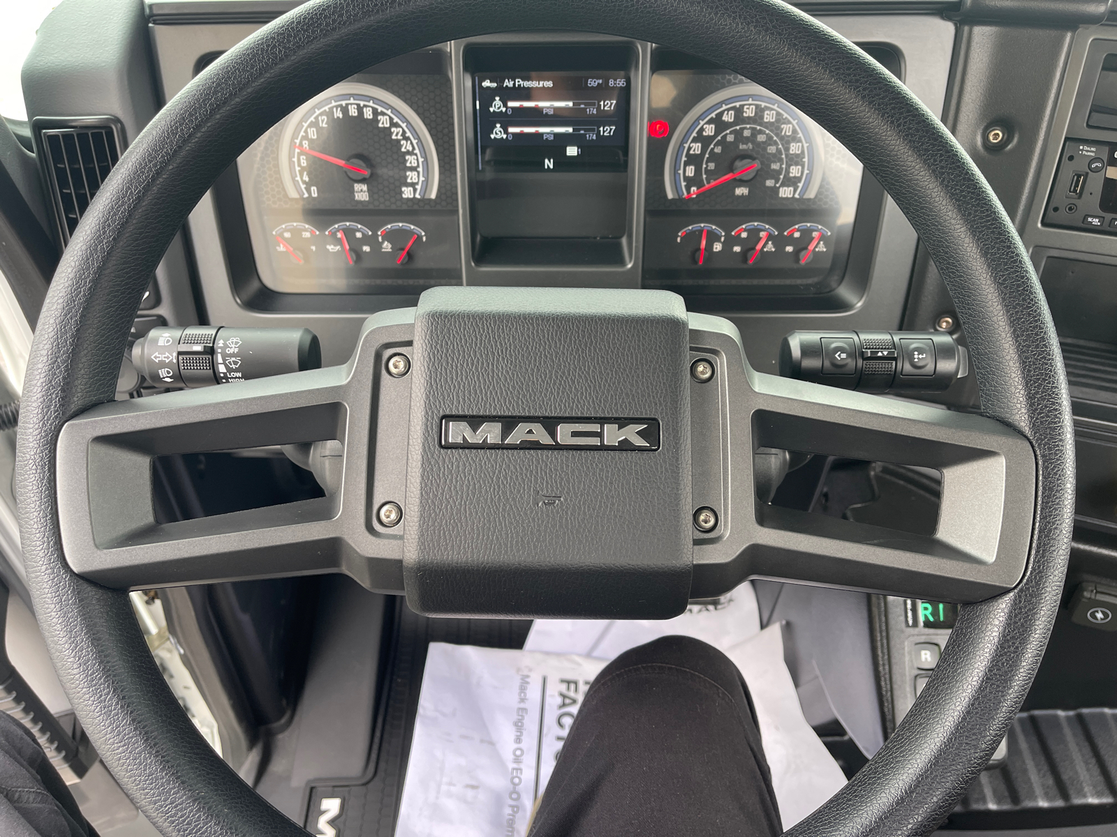 2023 Mack MD6 Utility Truck 16