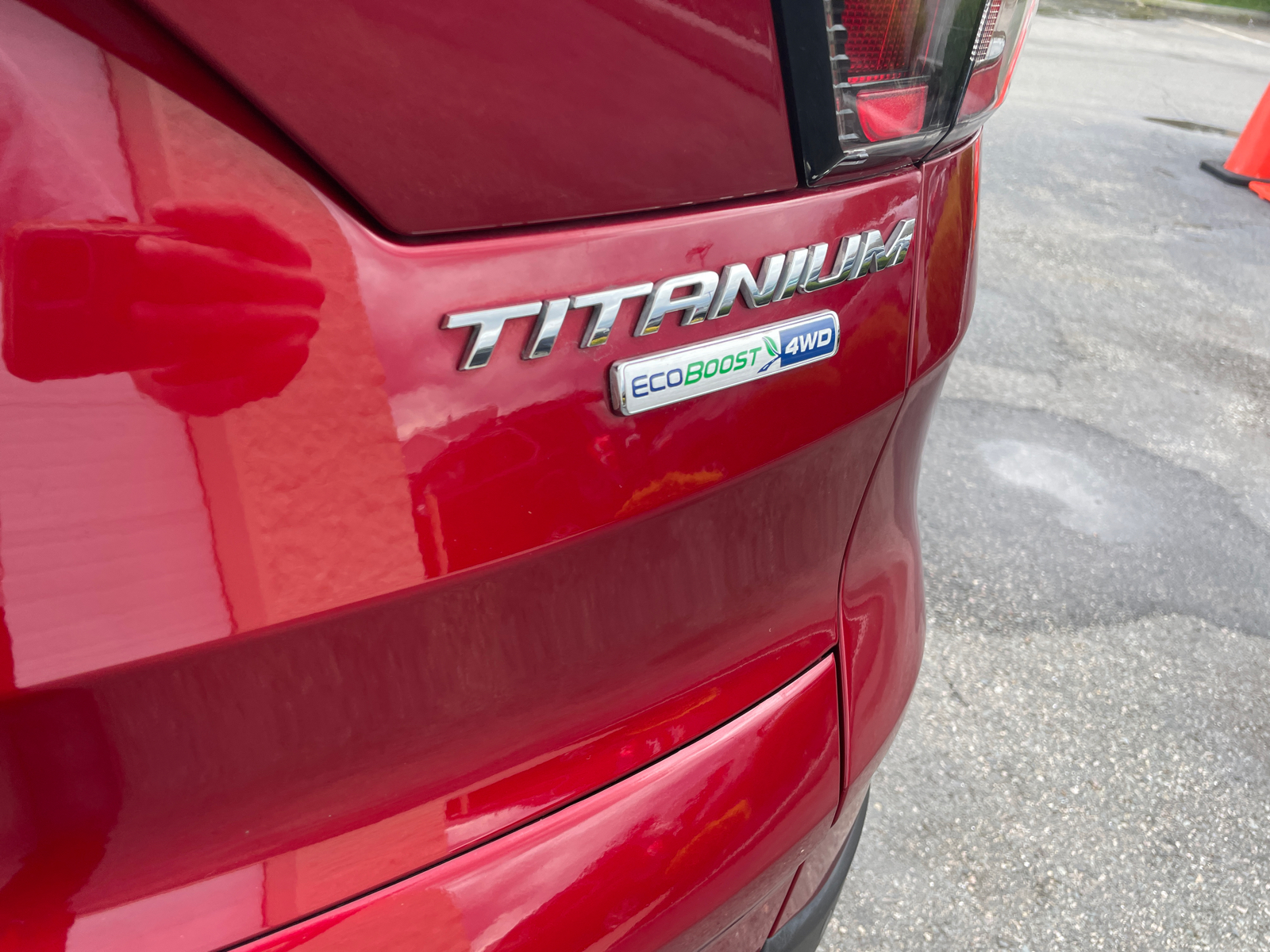 2017 Ford Escape Titanium 12