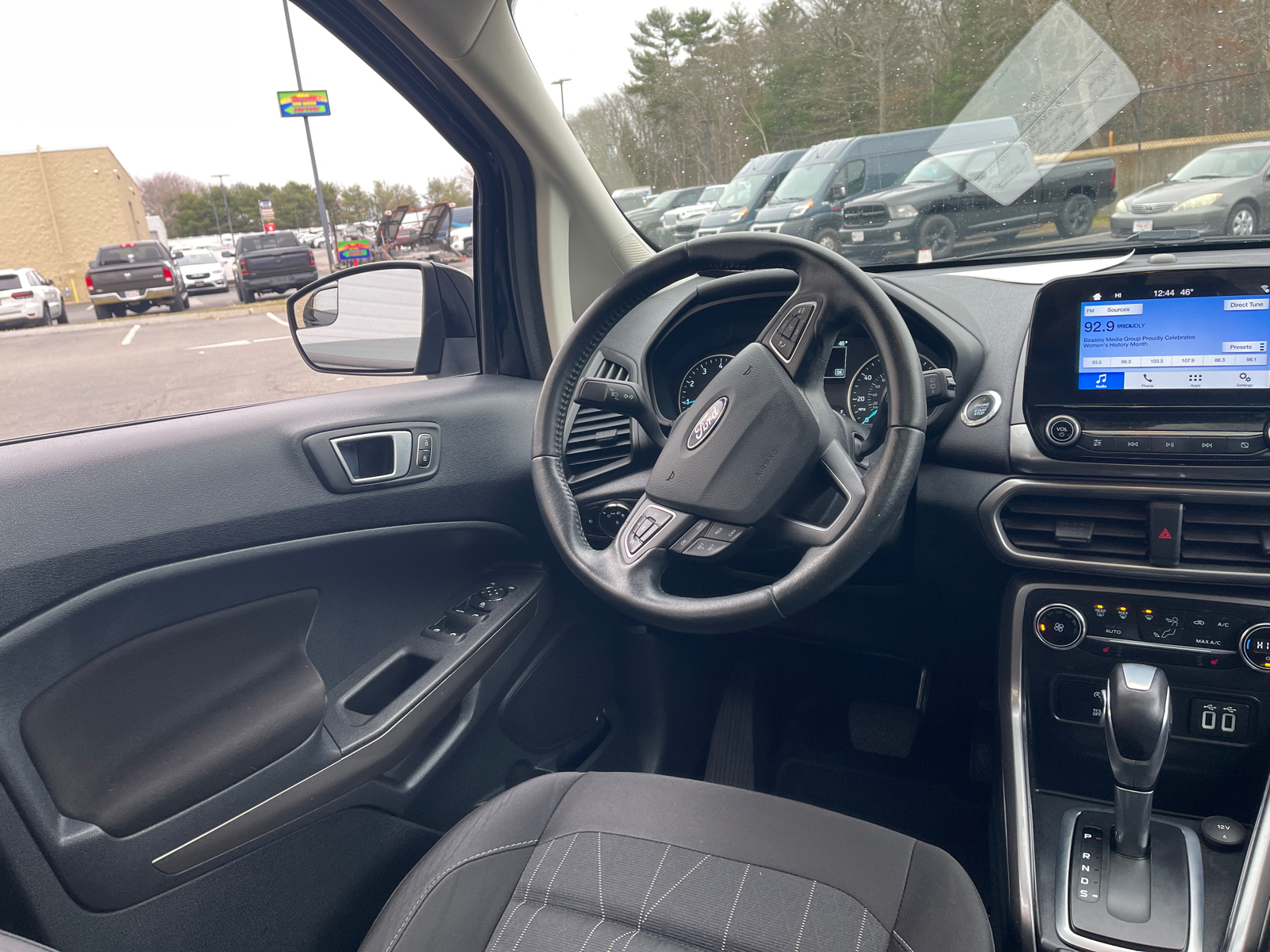 2018 Ford EcoSport SE 19