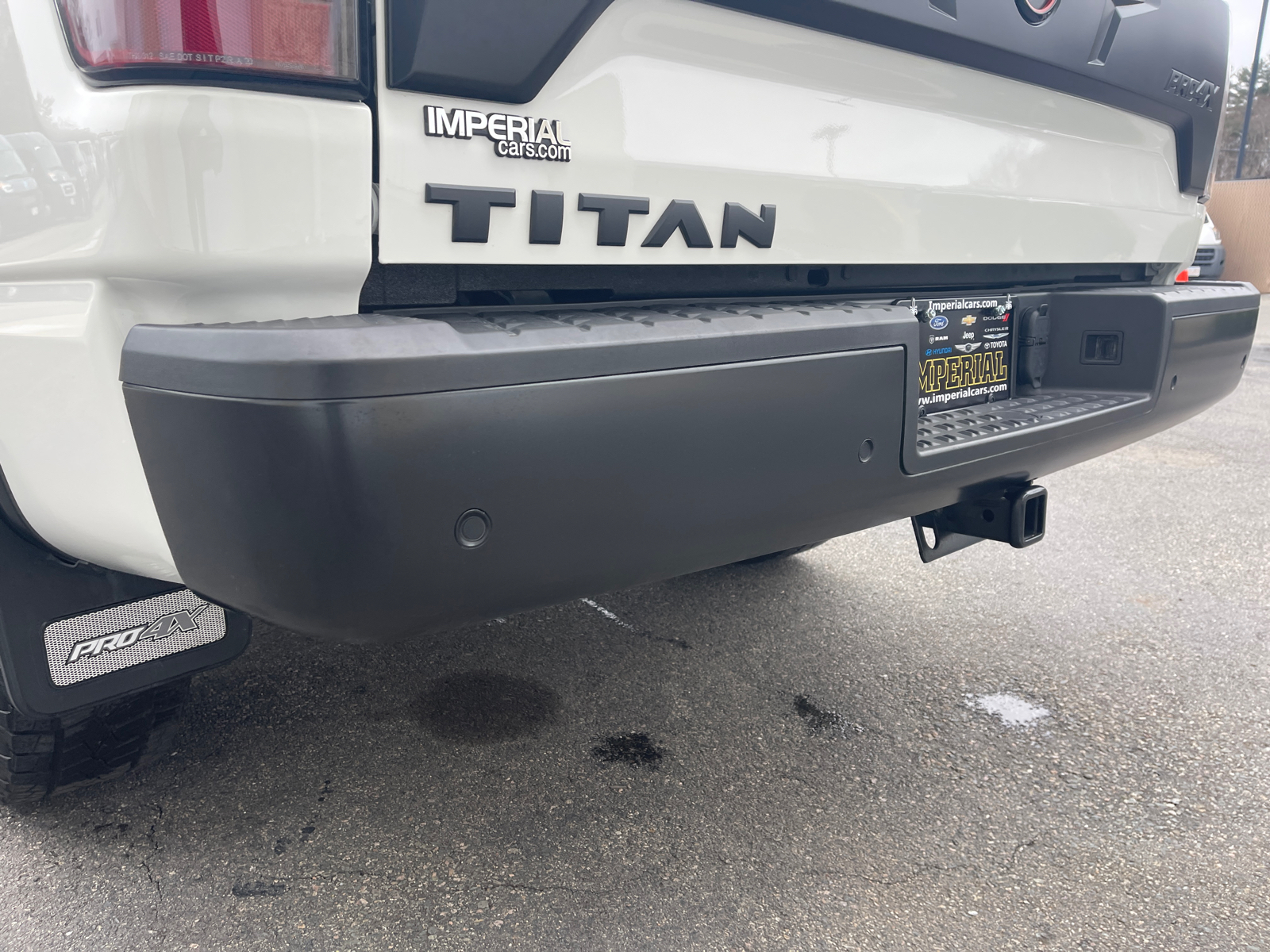 2023 Nissan Titan PRO-4X 8