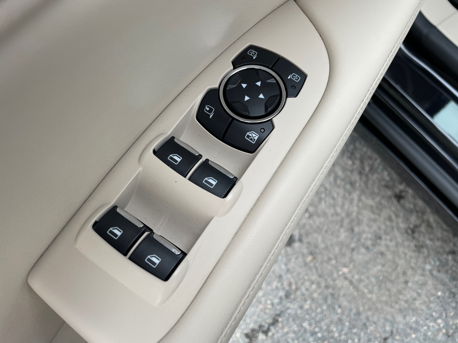 2019 Lincoln MKZ Hybrid Reserve 21