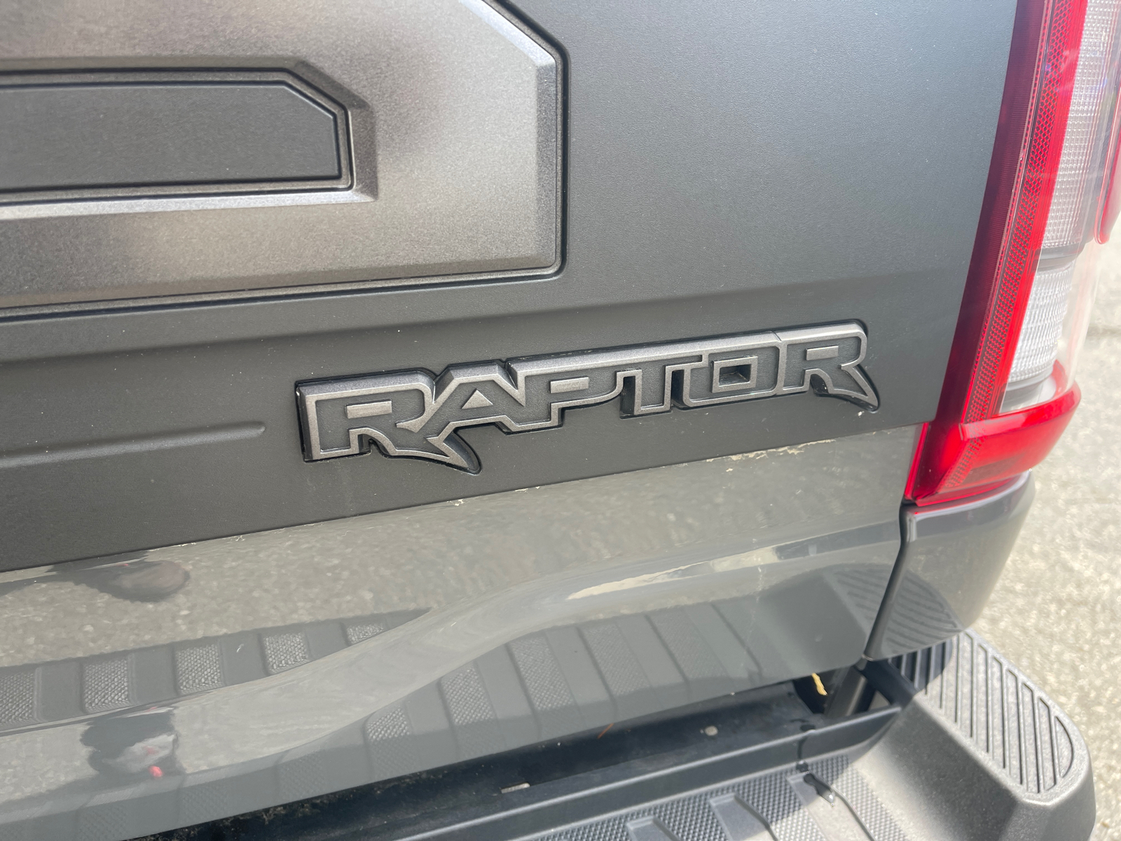 2021 Ford F-150 Raptor 13