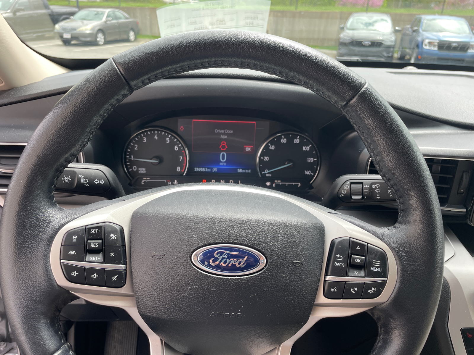 2021 Ford Explorer XLT 28