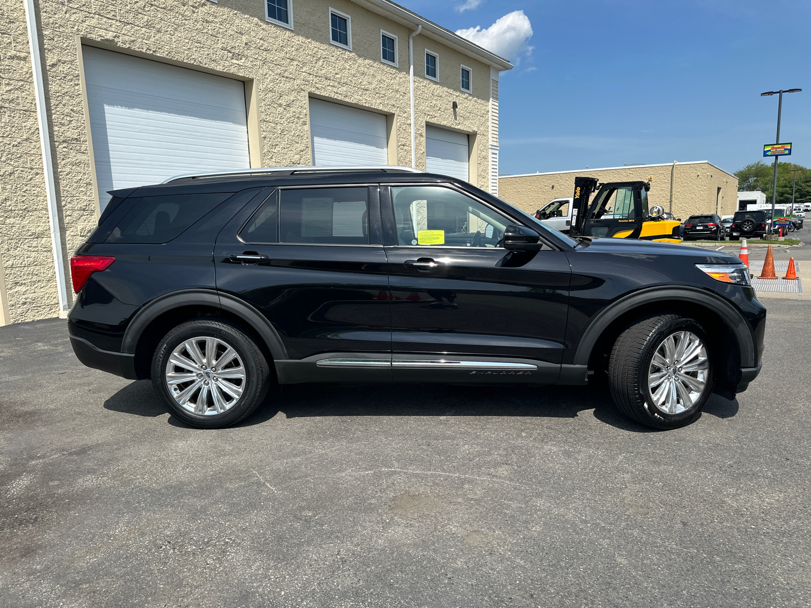 2021 Ford Explorer Limited 11