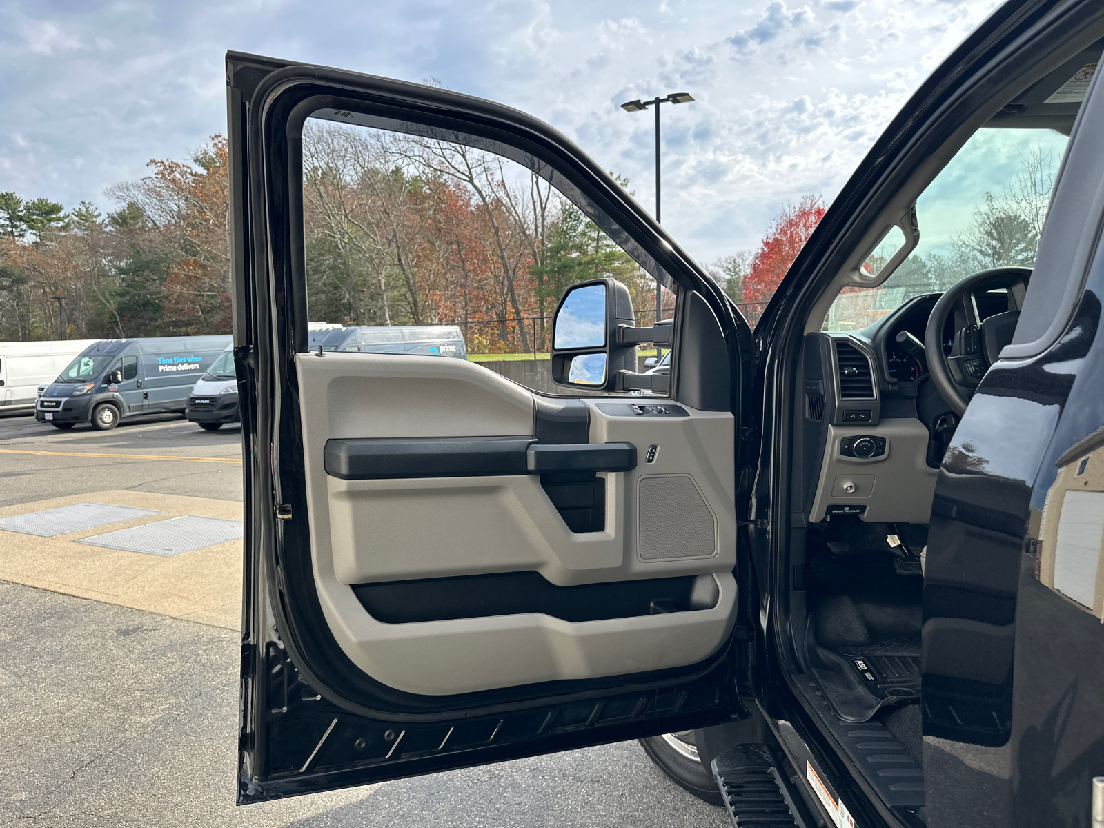 2022 Ford F-550SD XL 12